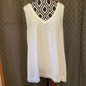 Lilly Pulitzer White Lace Trim Tank Size XL